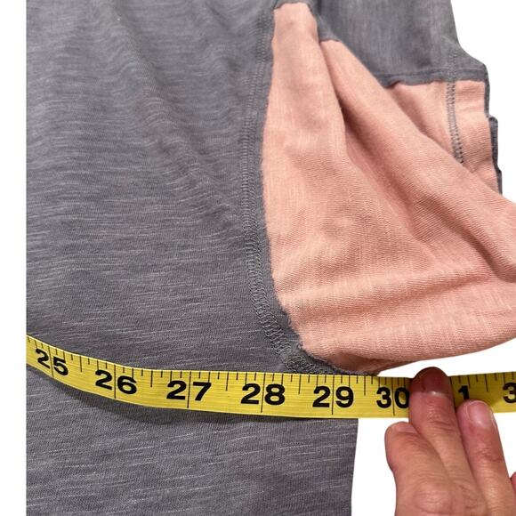 Free People We The Free City Slicker Tunic Graphic Print Top Gray, size Medium - Picture 6 of 10